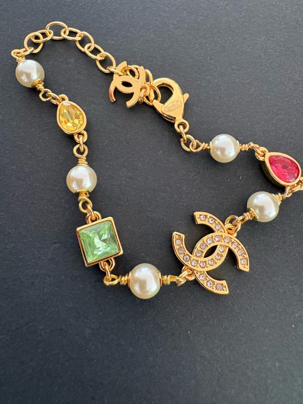 Vintage Style Gold Charm Bracelet Pearl Colorful Stones Elegant Fashion Jewelry